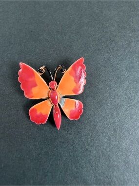 Vintage Signed JJ Janette Jewelry Enameled Butterfly Brooch